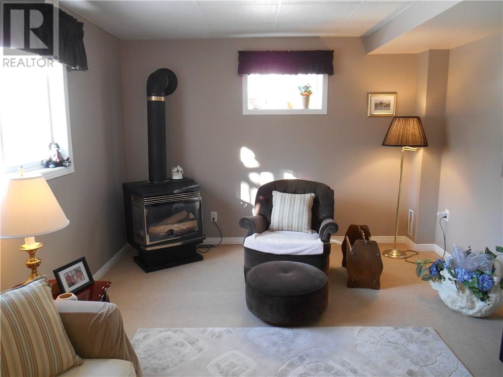 45 Johnson St, Orillia, Ontario L3V 7R9 (18971365)